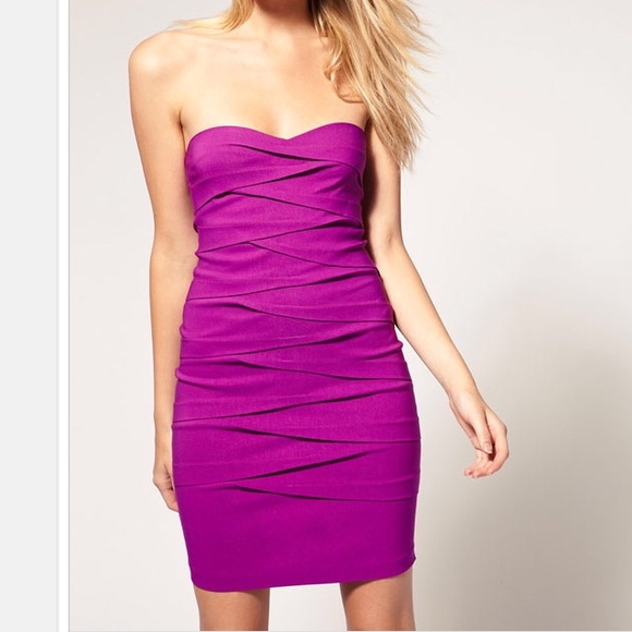 ASOS Dresses & Skirts - 🎉 HP 🎉 ASOS strapless purple dress
