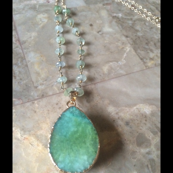 Druzy Pendent necklace