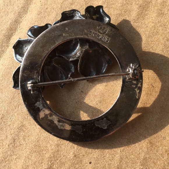 Designer Pin - Picture 2 of 2