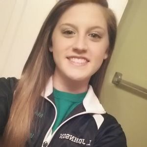 Meet your Posher, Linzi