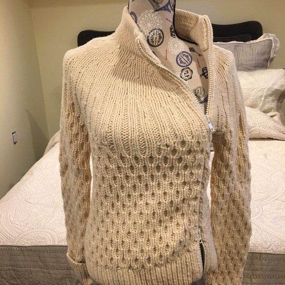 🎉SOLD ON TRADESY🎉NWOT Marc Jacobs Hand Knit Top - Picture 3 of 4