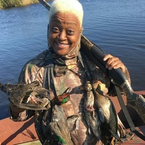 Meet your Posher, Joy