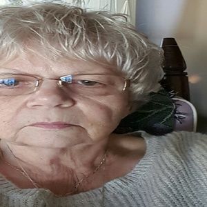 Meet your Posher, Janet