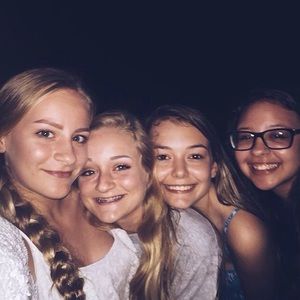 Meet your Posher, Alyissa