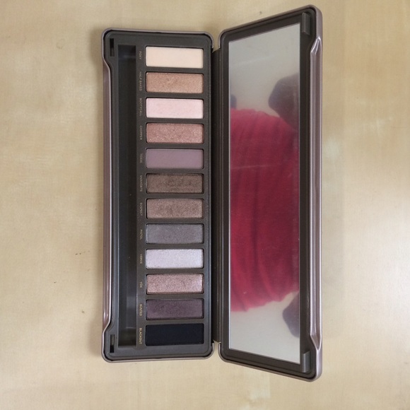 Urban decay naked 2 eyeshadow palette