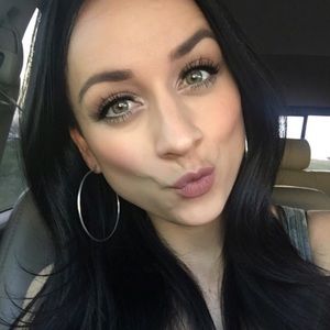 Meet your Posher, Ericka