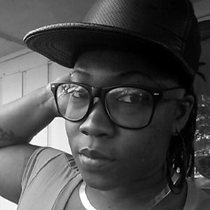 Meet your Posher, Denisha