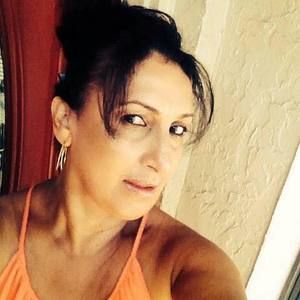 Meet your Posher, Lourdes