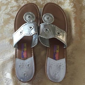 Jack Rogers look alike