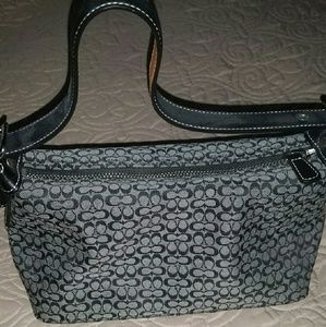 Coach Signature shoulder bag