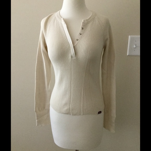 Hollister Sweaters - Pretty sweater