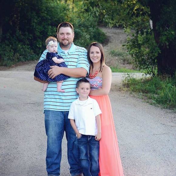 Meet your Posher, Alexis - Picture 1 of 1