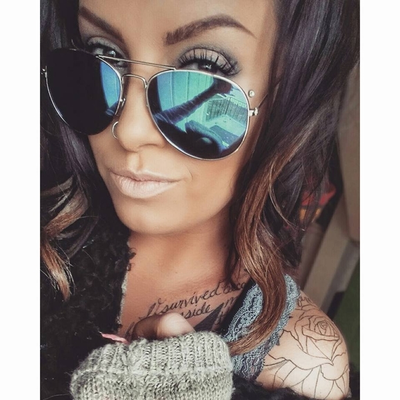 Meet your Posher, Laci - Picture 1 of 1