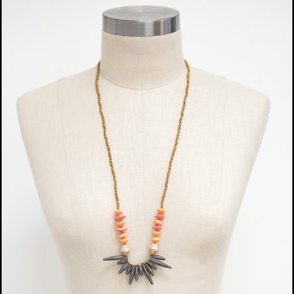 31 Bits Sand Spire Necklace