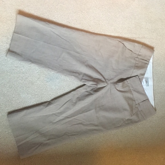 Banana Republic khaki cropped pants
