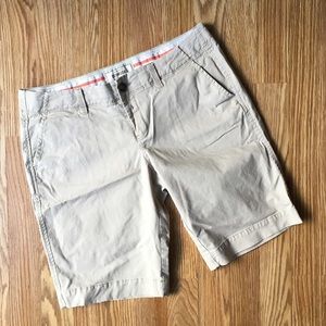 Old Navy low-rise perfect Bermuda shorts
