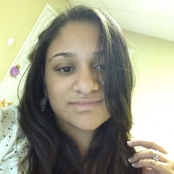 Meet your Posher, Nasia - Picture 1 of 1