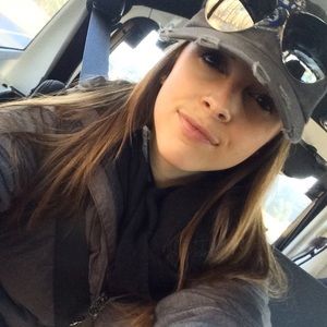 Meet your Posher, Shay