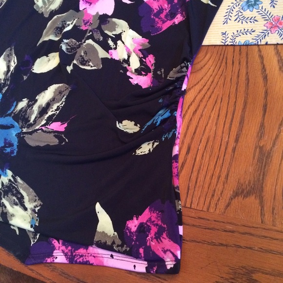 Jaclyn Smith Shirt Size L - Picture 2 of 4