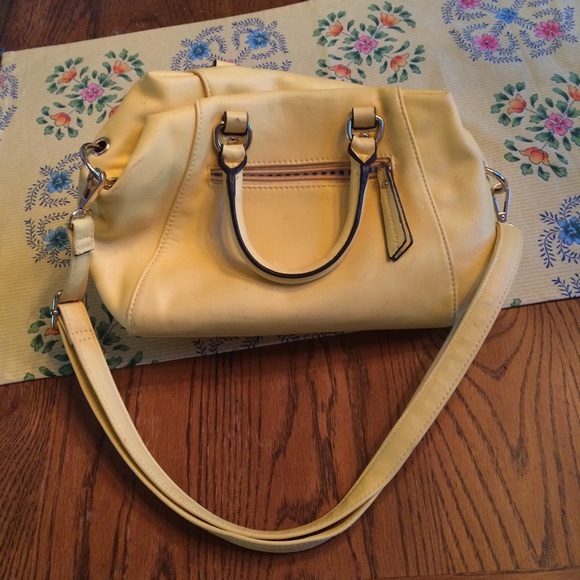 Charming Charlie yellow purse - Picture 3 of 4