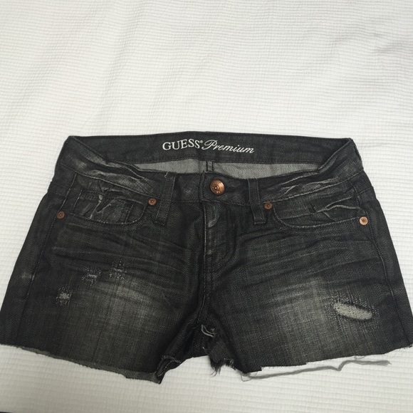 Guess destroyed wash premium cutoff shorts