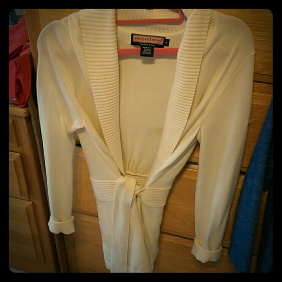 NWOT Vineyard Vines cardigan
