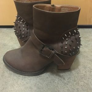Studded faux leather boot heels