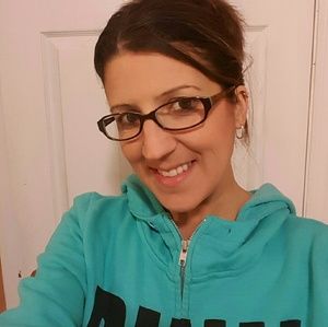 Meet your Posher, Keri