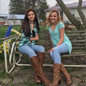 Meet your Posher, Abby