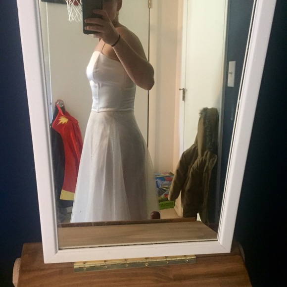 White prom dress - Picture 3 of 4