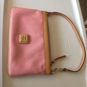 Dooney & Bourke wristlet