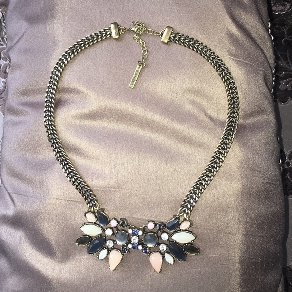 Statement necklace