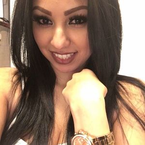 Meet your Posher, Sandy