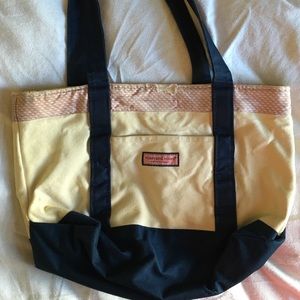 Vineyard Vines Bag! Great deal!