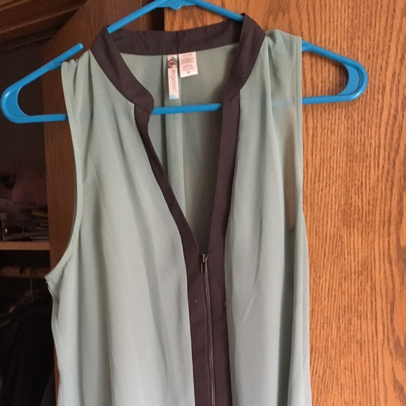 Blouse from VonMaur - Picture 1 of 2