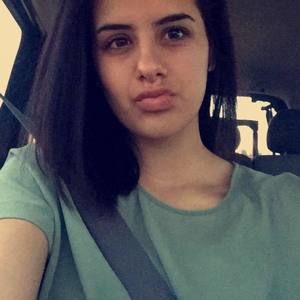 Meet your Posher, Shelbie