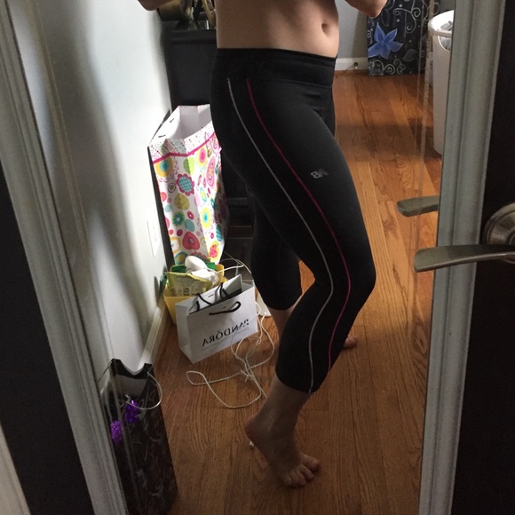 New Balance Cropped Yoga Pants