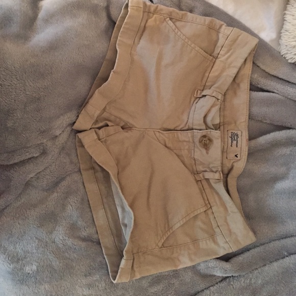 AE khaki shorts
