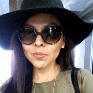 Meet your Posher, Vanessa