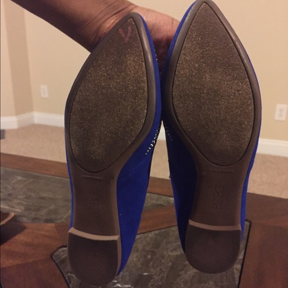 Cute Royal Blue BCBG Flats!!!! 💙 - Picture 3 of 3