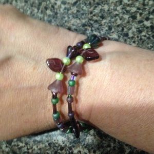 Memory wire bracelet in green & purple