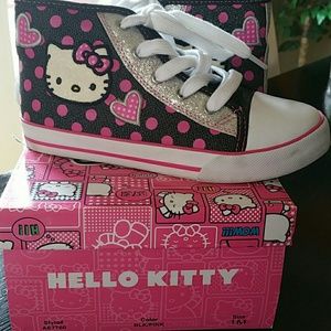 Hello kitty shoes