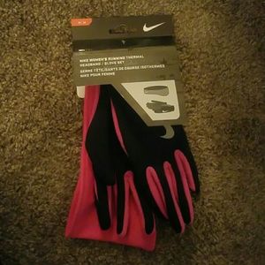 Nike women's headband/gloves