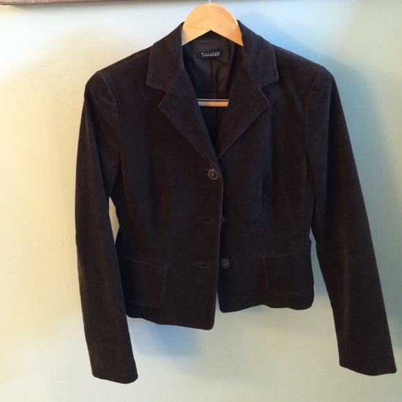 Tahari blazer