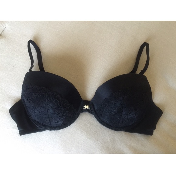 Federick'sOfHollywood Bra.