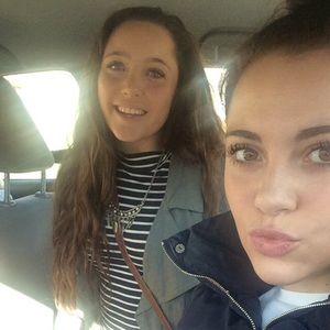 Meet your Posher, Simone