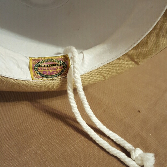 Fedora - Picture 3 of 3