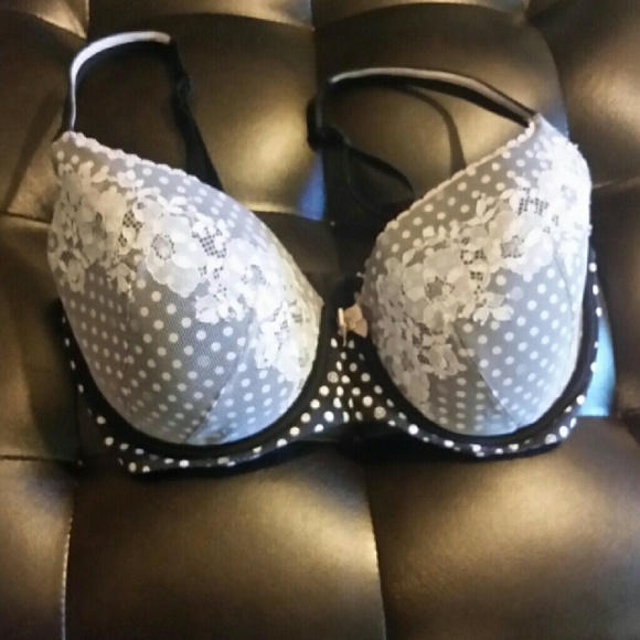 Body by Victoria, lined demi 34DDD