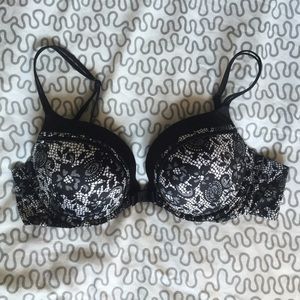 Victoria's Secret, 36C, very sexy push up bra
