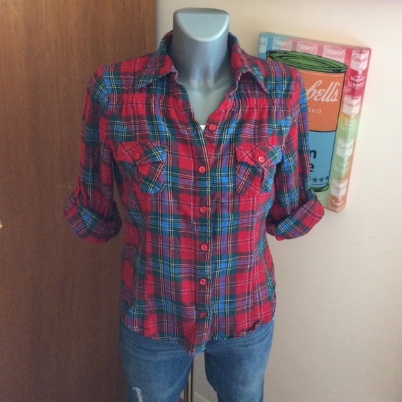 I'm in love with Derek plaid flannel. Youth Large.